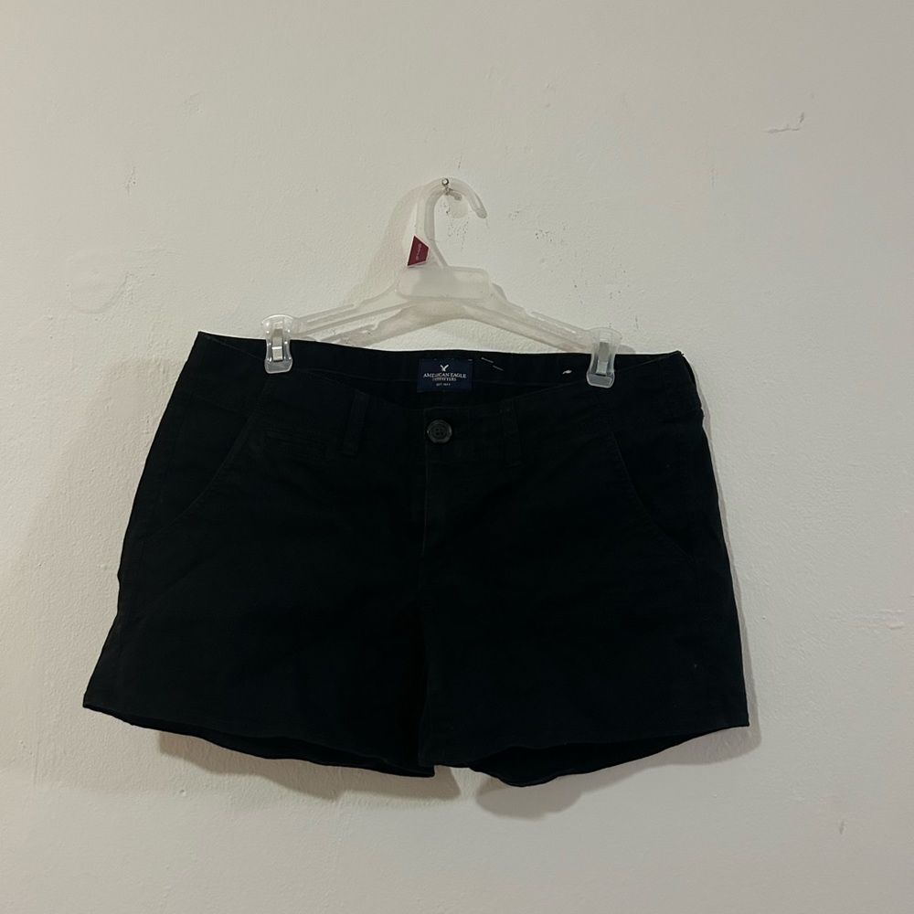 American Eagle Shortie twill stretch solid basic wardrobe staple